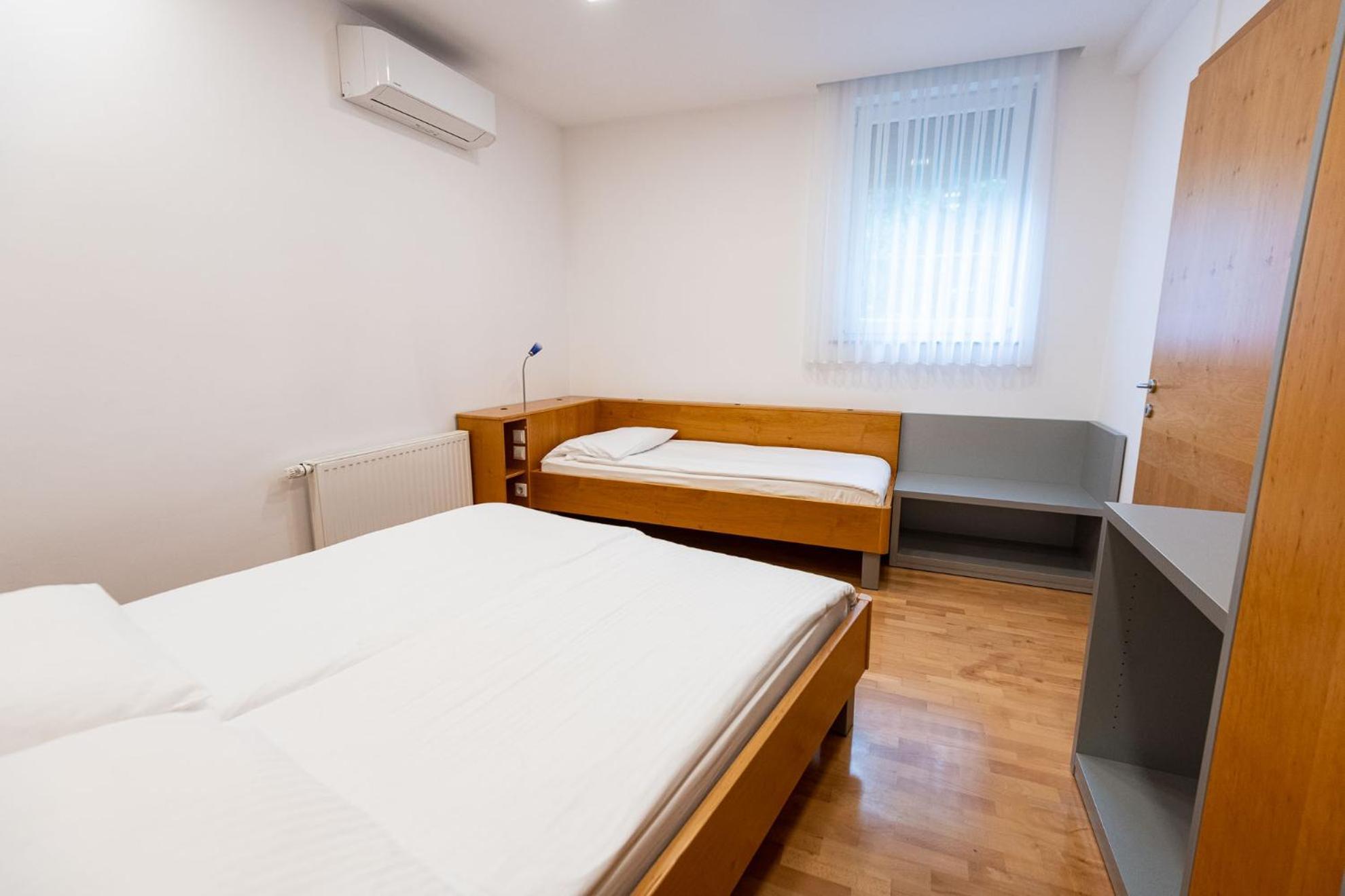 Apartmaji In Sobe Ramar Straza Экстерьер фото